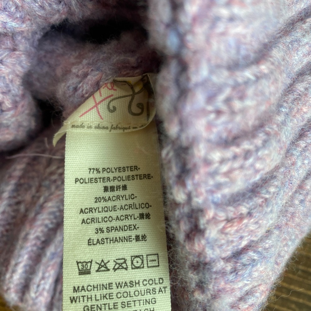Free People Orchid Crush Cable Knit Beanie Hat Pink Rose Purple NEW - Picture 4 of 4